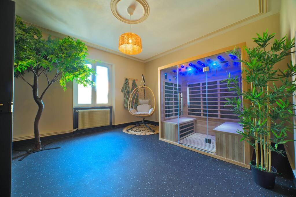 Apartment Japanroom Jacuzzi&sauna De Gamme Parking Free