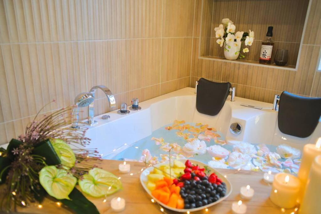 Japanroom Jacuzzi&sauna De Gamme Parking Free Apartment *
