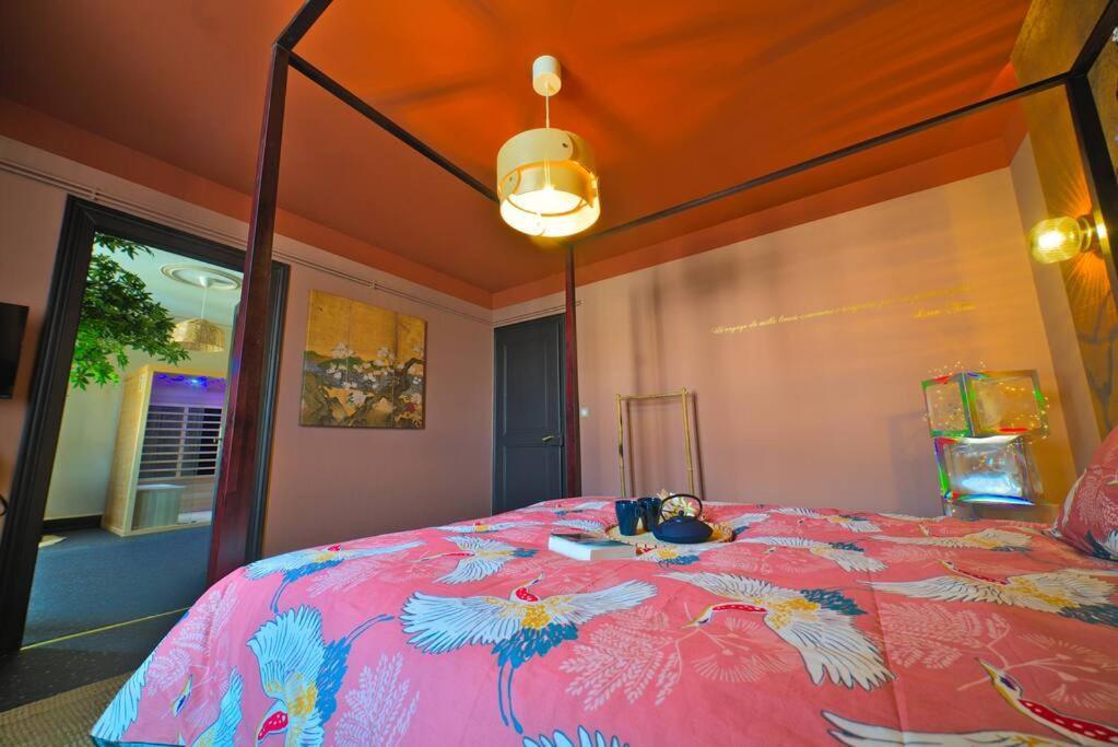 Apartment Japanroom Jacuzzi&sauna De Gamme Parking Free *